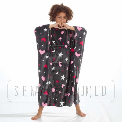 STAR HEART DESIGN HOODED PONCHO